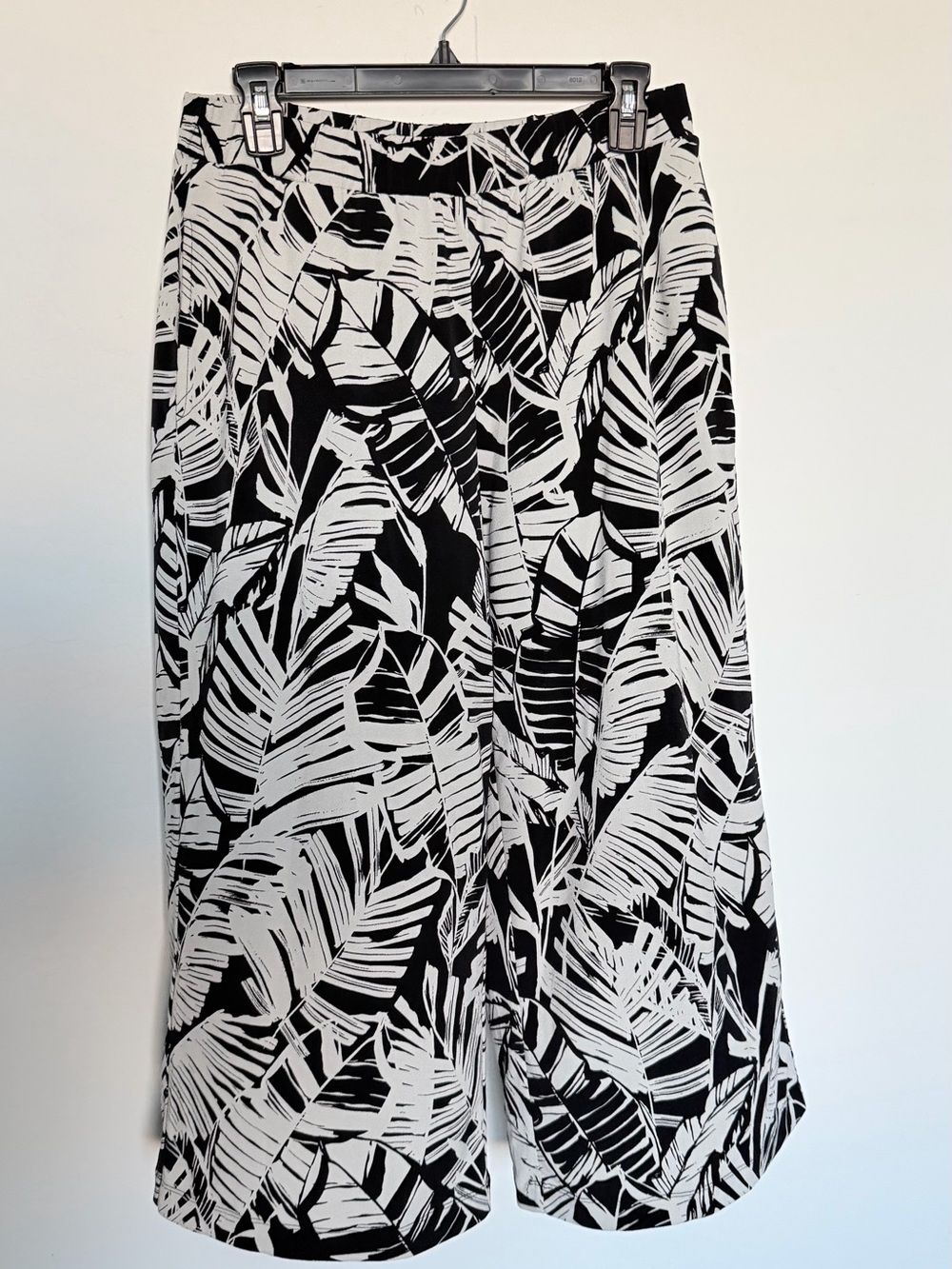 Banana Republic Black & White Leaf-Print Wide Leg Palazzo Pants